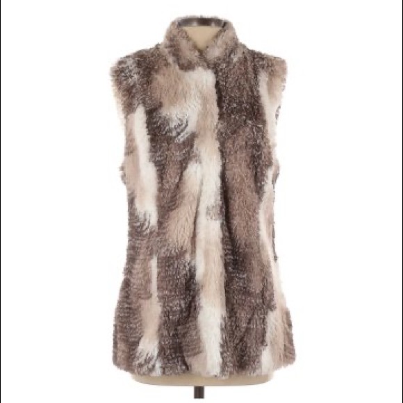 CAbi Jackets & Coats Cabi Faux Fur Vest Poshmark